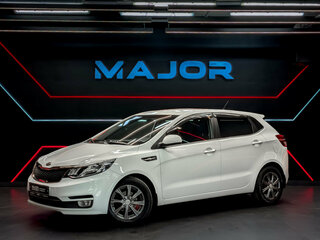 2015 Kia Rio III Рестайлинг, белый, 1170000 рублей, вид 1