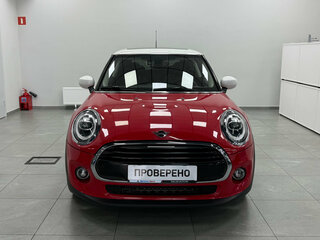 2020 Mini Hatch Cooper III (F55/F56) Рестайлинг, красный, 1900000 рублей, вид 2