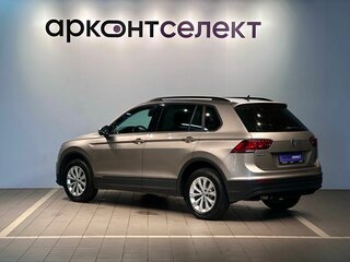 2020 Volkswagen Tiguan II, коричневый, 2206000 рублей, вид 4