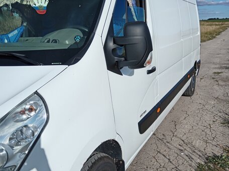 2013 Renault Master, белый, 2600000 рублей, вид 3