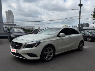 2013 Mercedes-Benz A-Класс 180 III (W176), белый, 1150000 рублей, вид 1