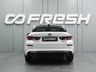 2018 Kia Optima IV Рестайлинг, белый, 2099000 рублей, вид 4