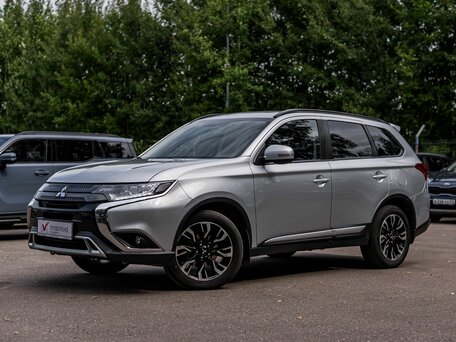 2022 Mitsubishi Outlander III Рестайлинг 3, серый, 2369000 рублей, вид 1