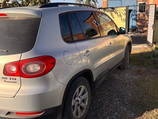 2011 Volkswagen Tiguan I, серебристый, 950000 рублей, вид 2