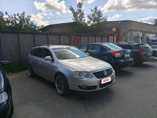 2010 Volkswagen Passat B6, серебристый, 570000 рублей, вид 3