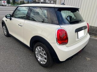 2015 Mini Hatch One III (F55/F56), белый, 650000 рублей, вид 2