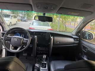 2021 Toyota Fortuner II Рестайлинг, белый, 6000000 рублей, вид 4