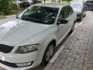 2016 Skoda Octavia III (A7), белый, 1300000 рублей, вид 3