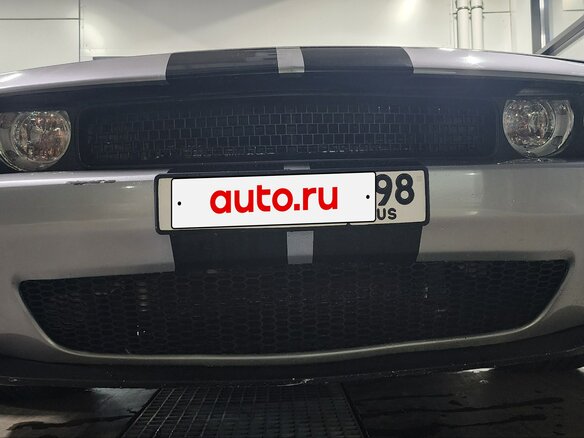 2014 Dodge Challenger III Рестайлинг, серый, 2100000 рублей - вид 9