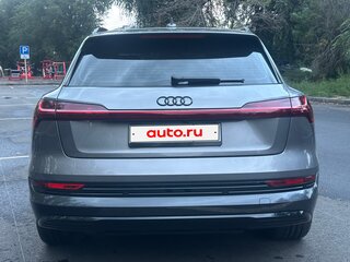 2019 Audi e-tron 55 I, серый, 4390000 рублей, вид 5