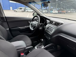 2017 Kia Rio III Рестайлинг, коричневый, 1250000 рублей, вид 5