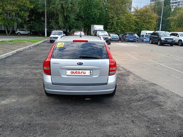2011 Kia Ceed I Рестайлинг, серебристый, 750000 рублей - вид 4