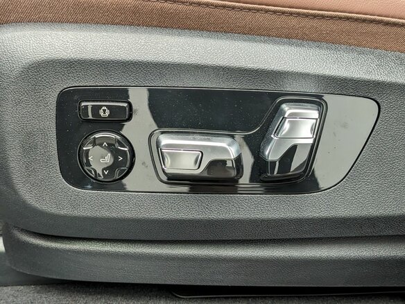 2025 BMW X5 40i IV (G05/G18) Рестайлинг, чёрный - вид 12