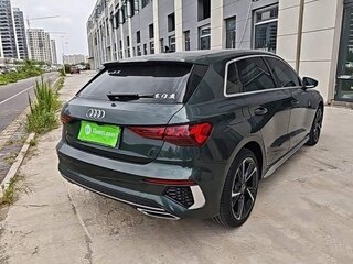 2022 Audi A3 Sportback 35 TFSI IV (8Y), зелёный, 1846000 рублей, вид 2