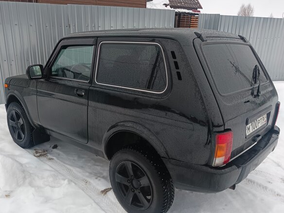 2018 Lada (ВАЗ) 2121 (4x4) I Рестайлинг, чёрный, 580009 рублей - вид 15