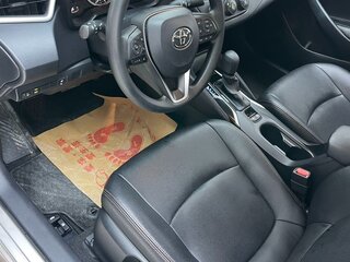 2021 Toyota Corolla XII (E210), бежевый, 1545000 рублей, вид 5