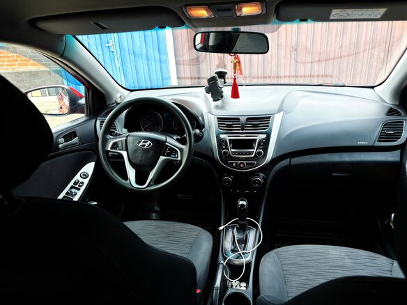 2016 Hyundai Solaris I Рестайлинг, красный - вид 6