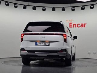 2025 Kia Carnival IV Рестайлинг, белый, 4700666 рублей, вид 4