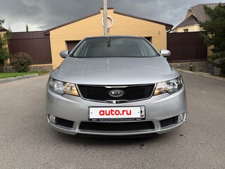 2010 Kia Cerato 6-speed II, серебристый, 785000 рублей, вид 1