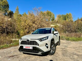 2019 Toyota RAV4 V (XA50), белый, 3170000 рублей, вид 2