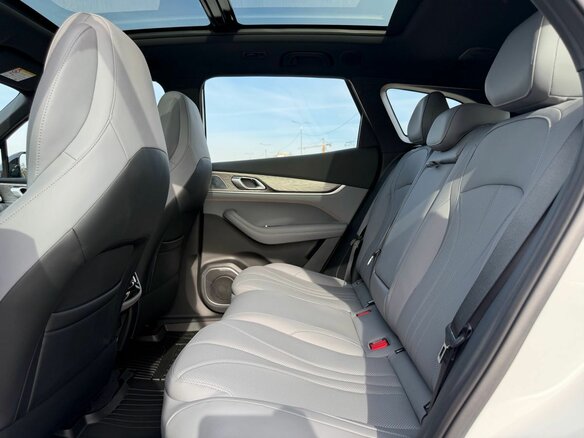 2026 Geely Galaxy M7, белый, 3500000 рублей - вид 31