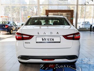 2026 Lada (ВАЗ) Vesta I Рестайлинг (NG), белый, 1785000 рублей, вид 5