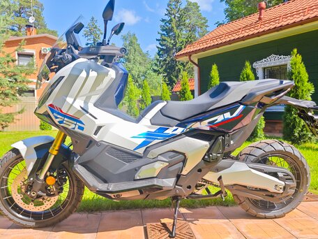 2026 Honda X-ADV, белый, 1689000 рублей, вид 3