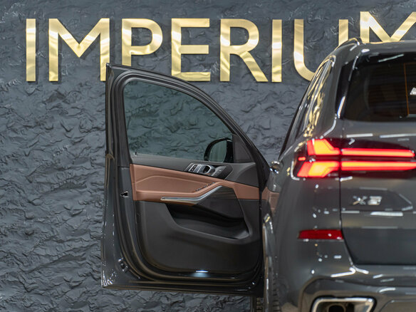 2026 BMW X5 40i IV (G05/G18) Рестайлинг, серый, 14190000 рублей - вид 26