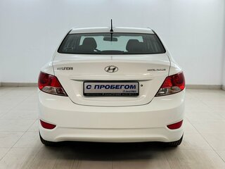 2013 Hyundai Solaris I, белый, 715000 рублей, вид 3