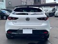 2023 Mazda 3 IV (BP), белый, 1320000 рублей - вид 3