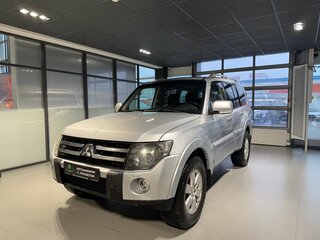 2008 Mitsubishi Pajero IV, серебристый, 1425000 рублей, вид 1