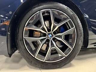 2026 BMW 5 серии 523d xDrive VIII (G60/G61/G68), чёрный, 7690000 рублей, вид 4