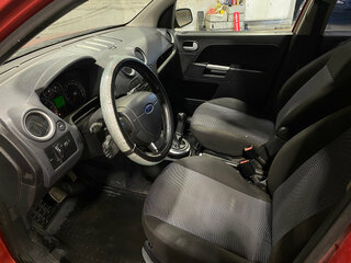 2007 Ford Fusion I Рестайлинг, красный, 220000 рублей, вид 3