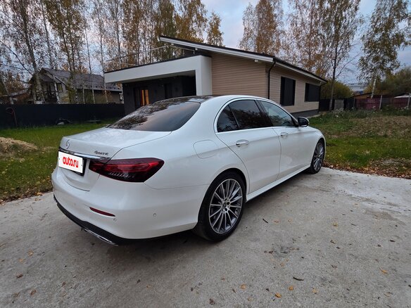 2022 Mercedes-Benz E-Класс 350 V (W213, S213, C238) Рестайлинг, белый - вид 2
