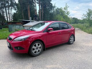 2010 Ford Focus II Рестайлинг, красный, 540000 рублей, вид 1