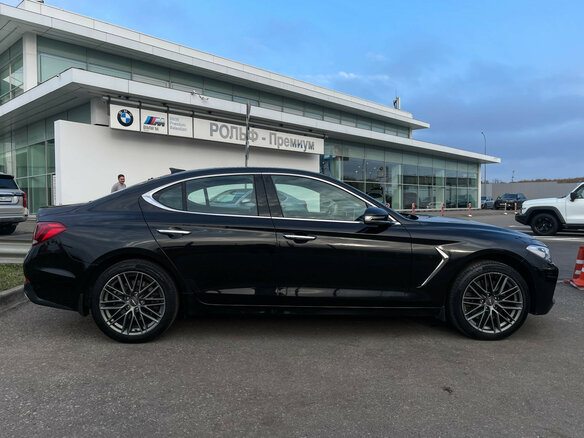 2019 Genesis G70 I, чёрный, 2997000 рублей - вид 3
