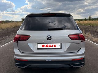 2021 Volkswagen Tiguan II Рестайлинг, серый, 3100000 рублей, вид 3