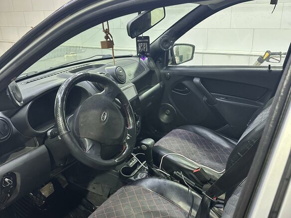 2013 Lada (ВАЗ) Granta I, серебристый, 300000 рублей - вид 4