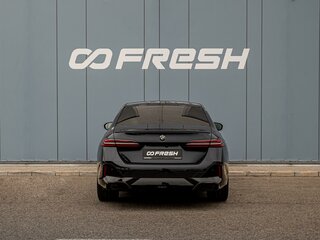 2023 BMW 5 серии 520d xDrive VIII (G60/G61/G68), синий, 7200000 рублей, вид 4