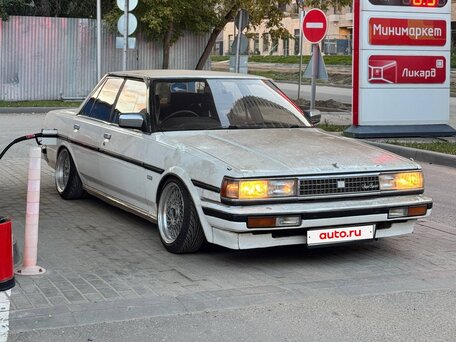 1986 Toyota Cresta II (X70), белый, 430000 рублей, вид 1