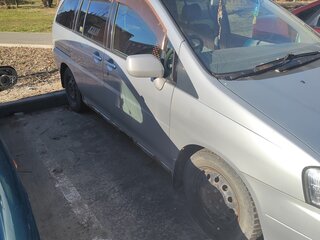 1998 Nissan Liberty, серебристый, 150000 рублей, вид 5