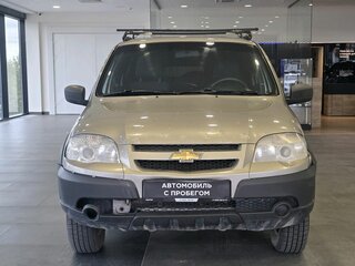 2020 Chevrolet Niva I Рестайлинг, бежевый, 425000 рублей, вид 2