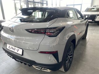 2025 Changan UNI-T I, серый, 3459900 рублей, вид 4