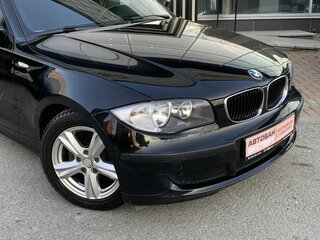 2009 BMW 1 серии 116i I (E81/E82/E87/E88) Рестайлинг, чёрный, 939000 рублей, вид 4