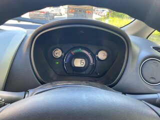 2011 Mitsubishi i-MiEV, белый, 565000 рублей, вид 3