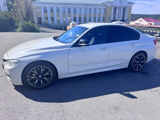 2013 BMW 3 серии 320i xDrive VI (F3x), белый, 1600000 рублей, вид 2