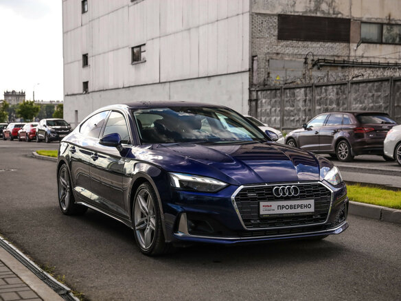 2021 Audi A5 Sportback 45 TFSI II (F5) Рестайлинг, синий, 3925000 рублей - вид 4