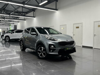 2019 Kia Sportage IV Рестайлинг, серебристый, 2040000 рублей, вид 5
