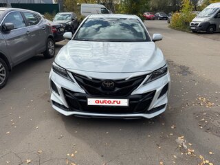 2018 Toyota Camry VIII (XV70), белый, 3250000 рублей, вид 1