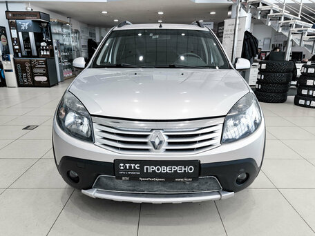 2014 Renault Sandero Stepway I, серый, 630000 рублей, вид 2